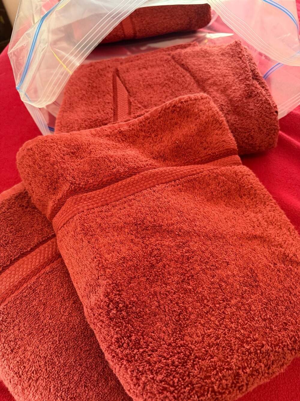 Jubilee 100% Cotton Red Bath Towel Set of 5